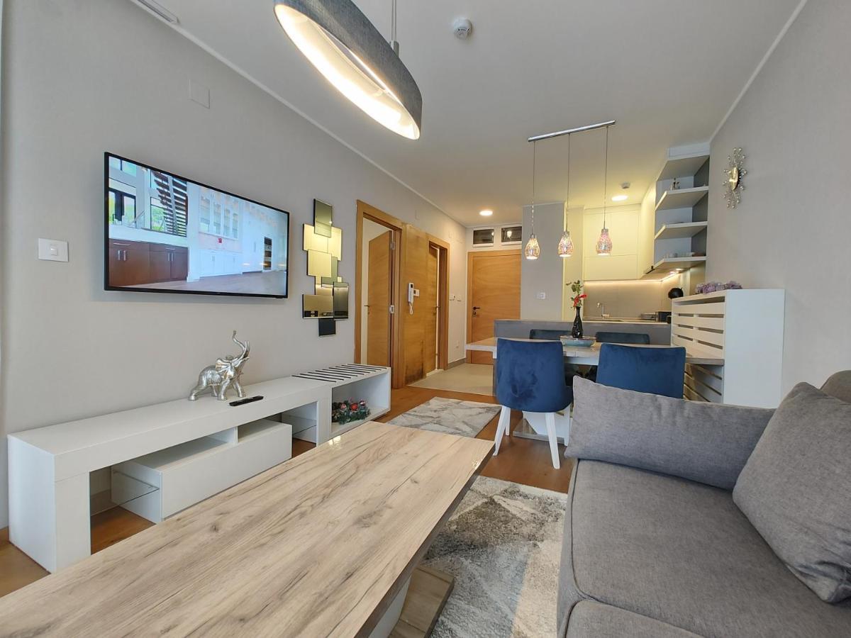 Velika Recepcija 26 * Zlatibor