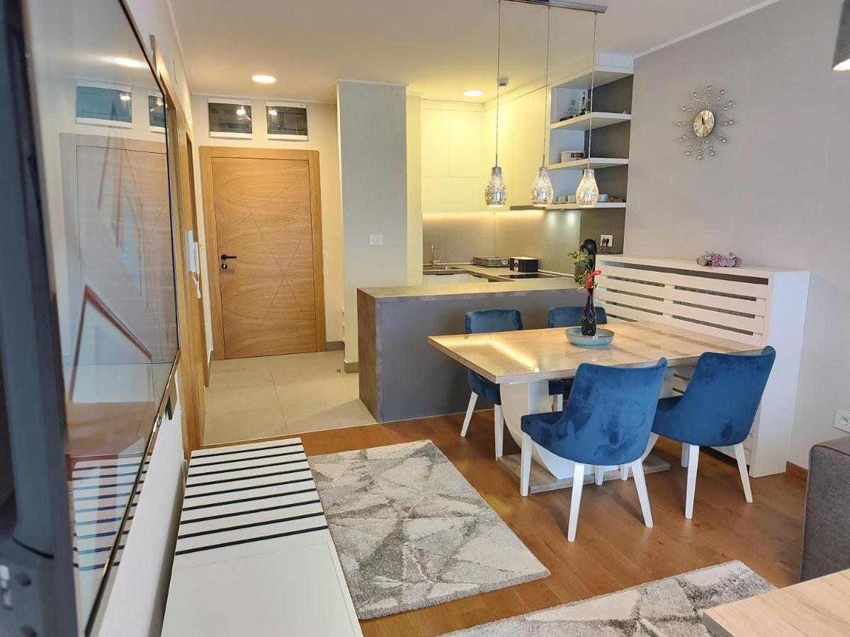 Velika Recepcija 26 Apartment Zlatibor